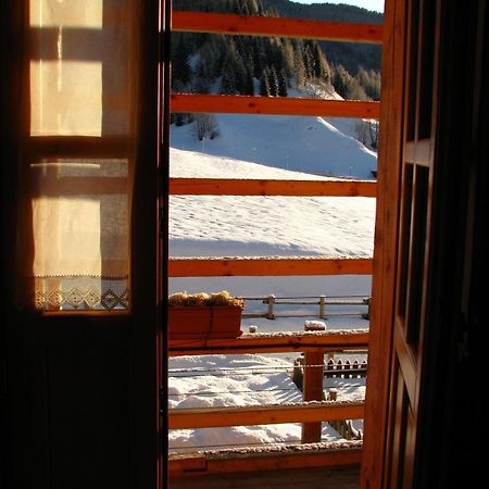 Hotel Garni Plueme Sauris Buitenkant foto